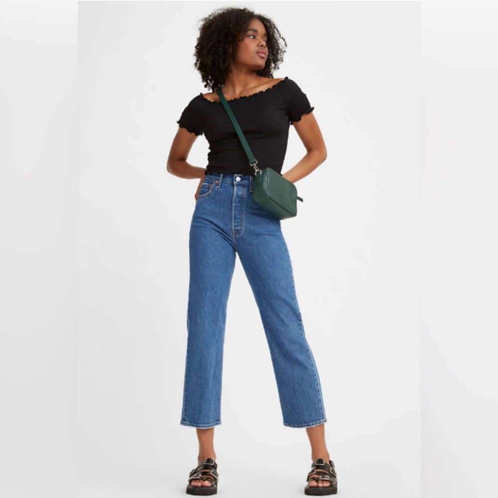 Levi’s rib cage, straight ankle jeans